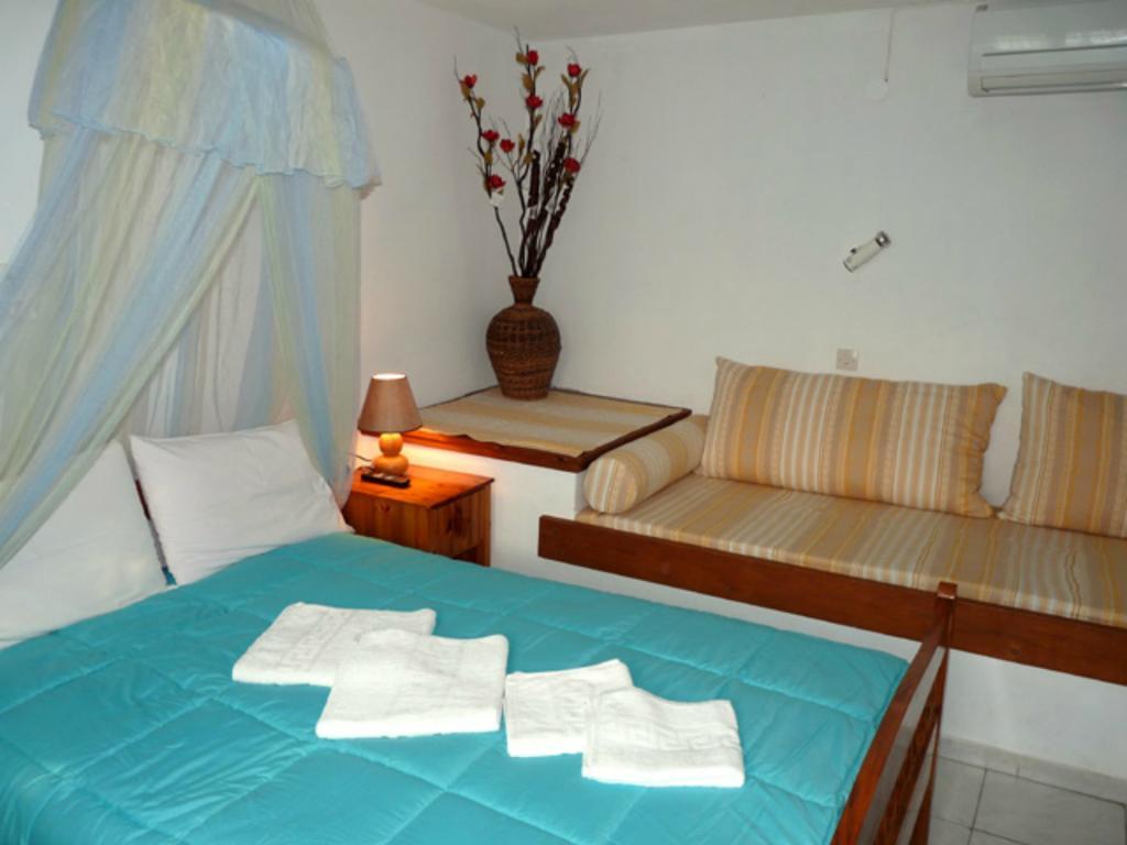 Violetta Studios & Apartments Milína Extérieur photo